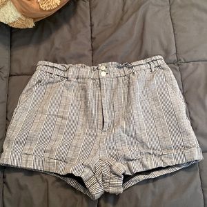 Plaid Highwaisted Shorts